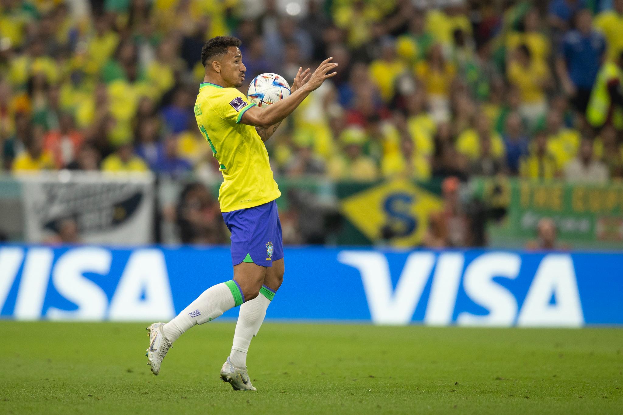 Richarlison brilha e Brasil vence Sérvia na estreia da Copa por 2 x 0