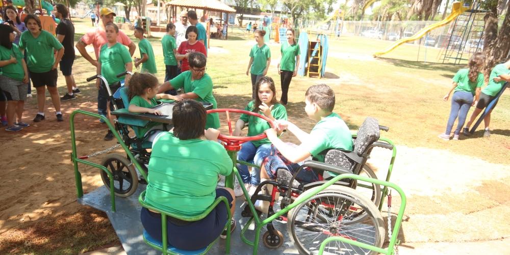 Estudantes da Uncisal criam brinquedos para garantir o acesso à diversão  das crianças com deficiência - UNCISAL