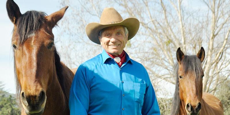 Encantador de cavalos, Monty Roberts leva uma hora para domar cavalo  selvagem em plena arena de Barretos, Festa do Peão de Barretos 2023