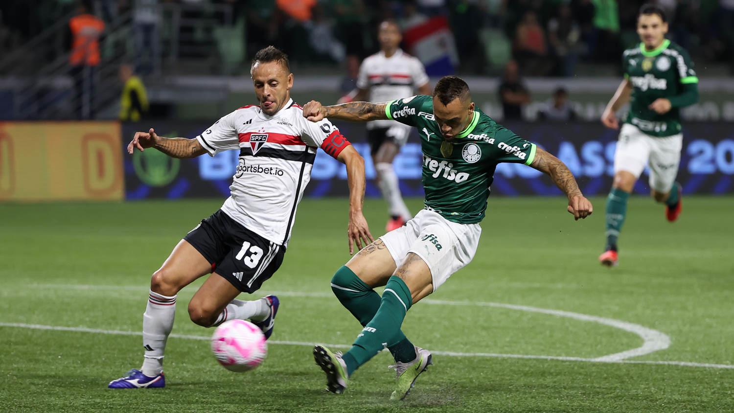 Corinthians humilha Palmeiras com goleada histórica e se classifica para  final do Paulista Feminino