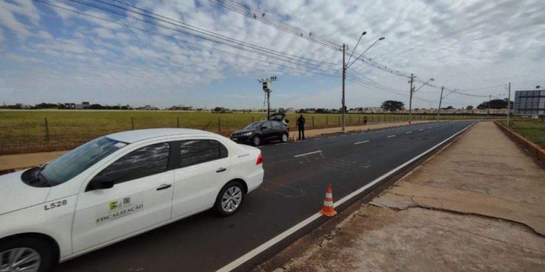 Veículo utilizado por fiscais do Ipem para verificar funcionamento de radar em Rio Preto (Rodrigo Lima - 14/05/2021)