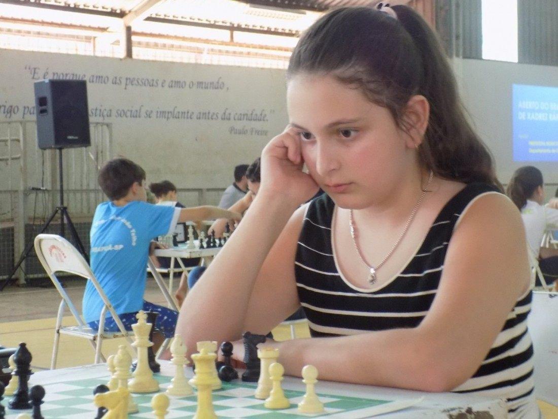 Campeã de xadrez elogia 'Gambito da Rainha' e quer mais mulheres