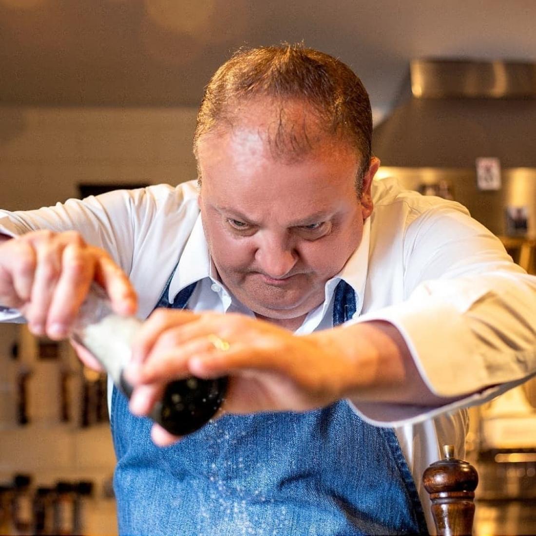 Pesadelo na Cozinha': Erick Jacquin lamenta estreia adiada e pede desculpas