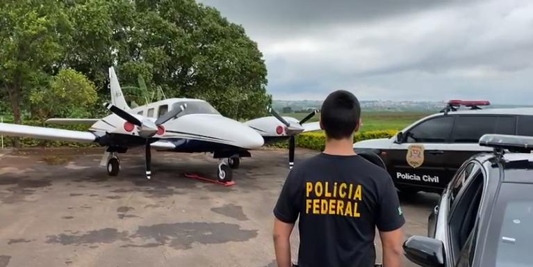 PF apreende carros de luxo e até aeronave em operação contra esquema de pirâmide na região (Divulgação/Polícia Federal de Jales)