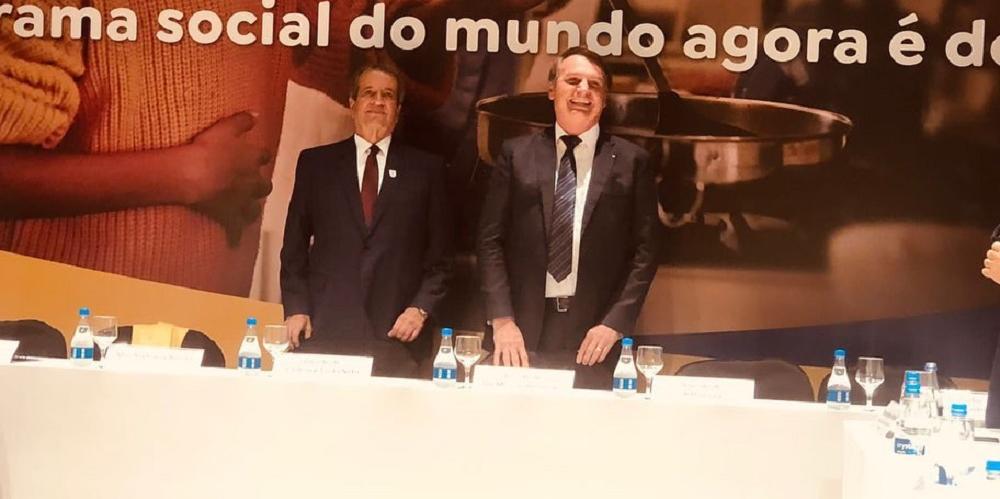 Valdemar Costa Neto, presidente do PL, e Jair Bolsonaro durante ato de filiação (Divulgação/PL)
