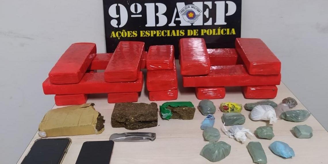 Quantitativo de droga apreendida pelo BAEP de Rio Preto durante um patrulhamento de rotina (Reprodução/9ºBAEP)