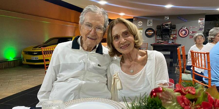 Ulisses e Cidinha Mussi, que brindaram 70 anos de casados (Arnaldo Mussi)