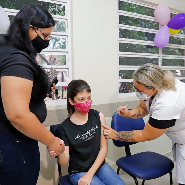 Saúde tem 672 crianças na fila da 'xepa da vacina' em Rio Preto