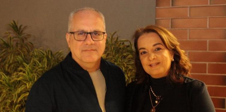 Marcelo e Gisela Chibeni na entrega do edifício Ipê da Mata (Arnaldo Mussi)