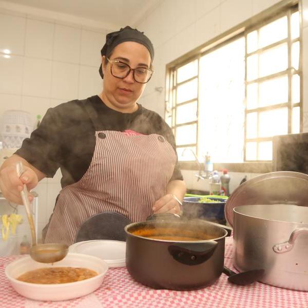 Inflação tem feito os brasileiros mudarem hábitos alimentares