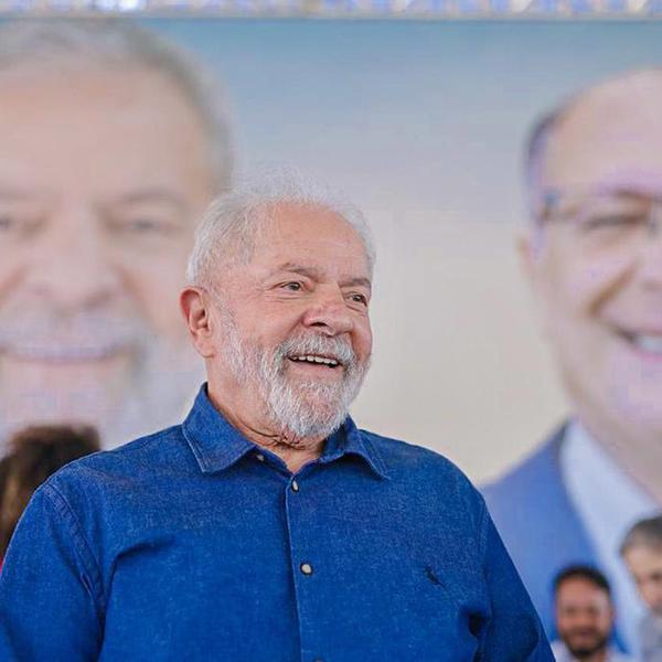 Lula aposta em Alckmin na cúpula e mira atração de apoio de tucanos