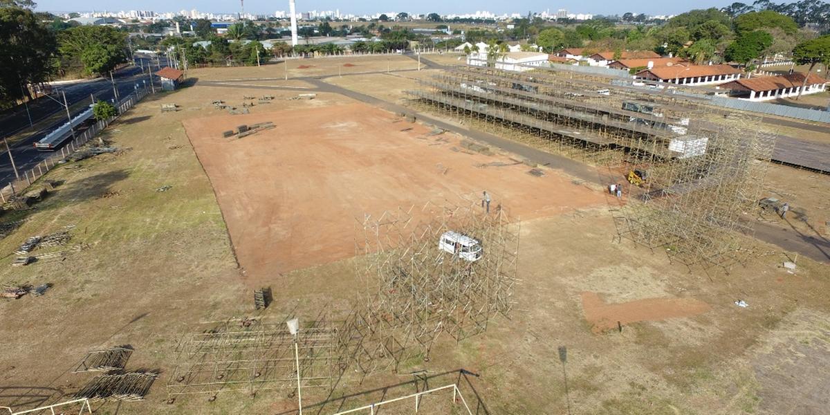 Montagem da estrutura do Rio Preto Country Bulls em 2018 (Divulgação)