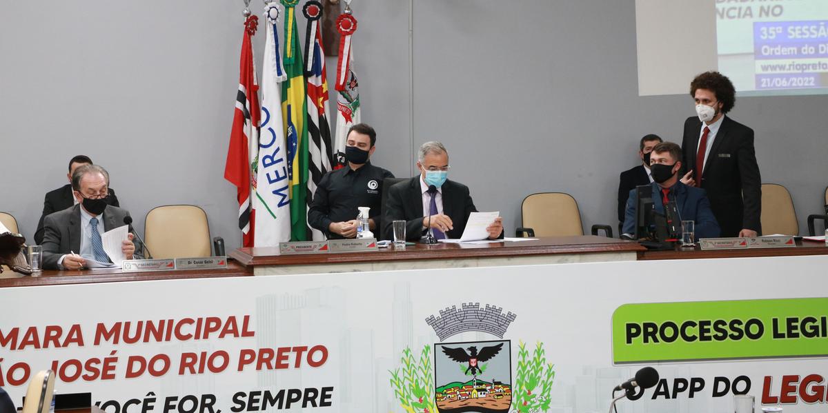 Vereadores durante sessão na Câmara de Rio Preto (Divulgação/Câmara de Rio Preto)