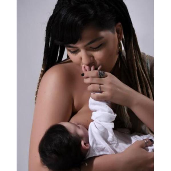 Aleitamento materno é tema de exposição de fotos em shopping de Rio Preto
